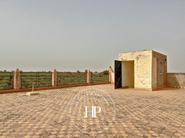 Vente-immobilière-Villa-avec-grand-terrain-Gros-potentiell-Marrakech-6